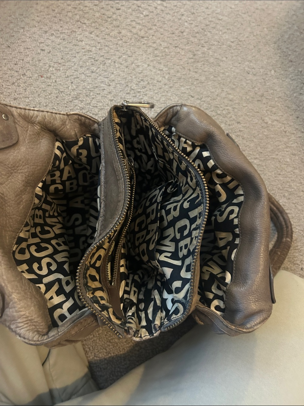 Marc Jacobs Taupe Brown Leather Shoulder Bag with Front Pockets - Picture 6 of 13
